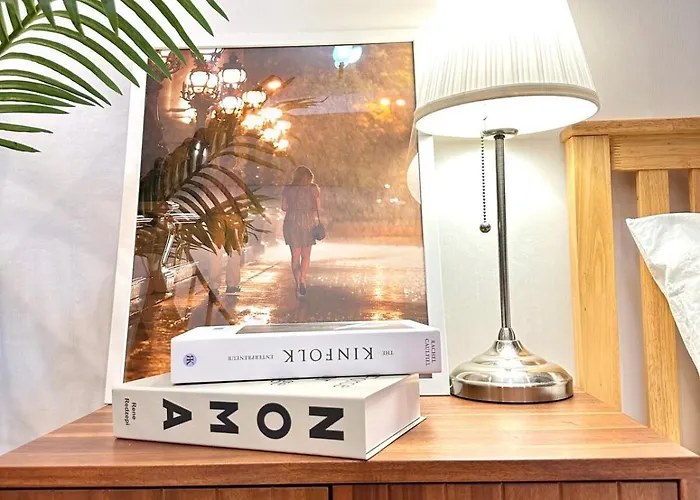 Spacious And Relaxing Duplex Hongik Stn 1min 아파트 서울특별시